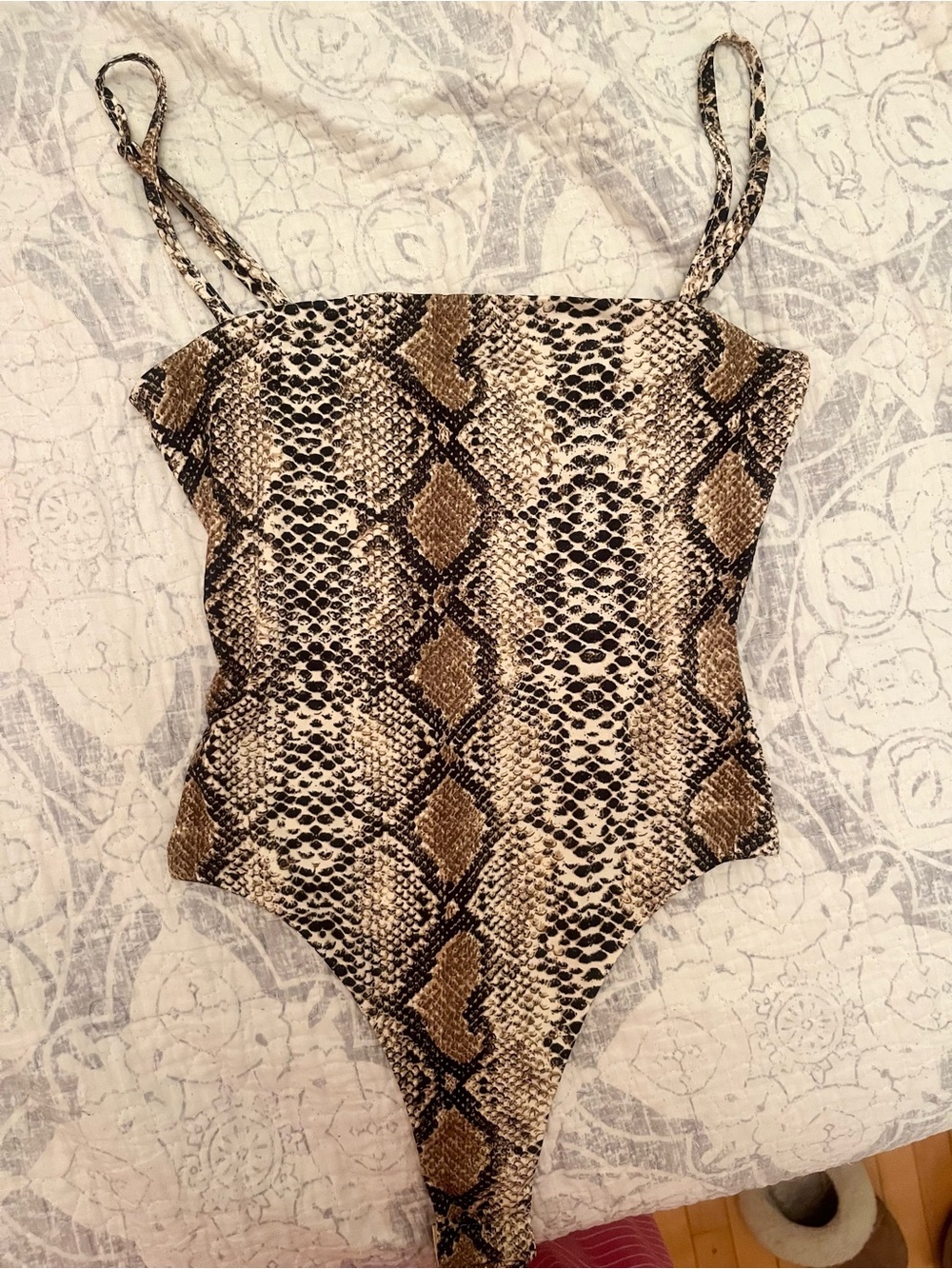 Snake print spaghetti Strap bodysuit